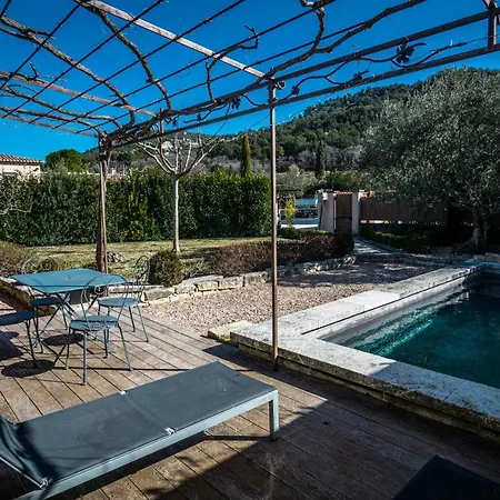 Confort - Jardin Et Piscine Chauffée Hébergement de vacances