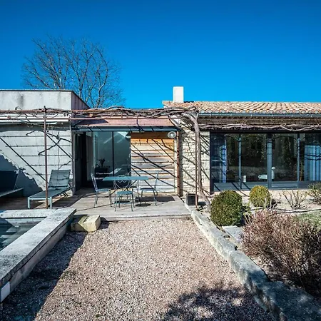 Confort - Jardin Et Piscine Chauffée Hébergement de vacances Lagnes