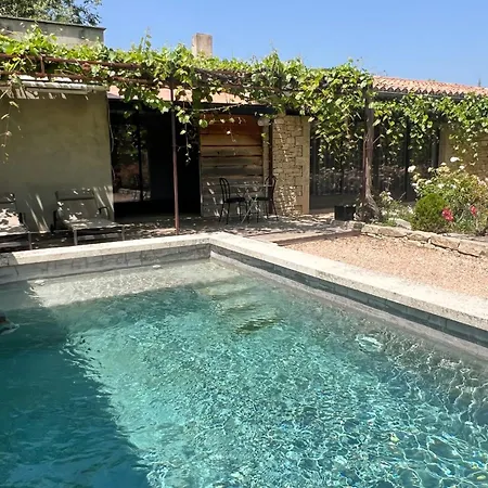 Confort - Jardin Et Piscine Chauffée